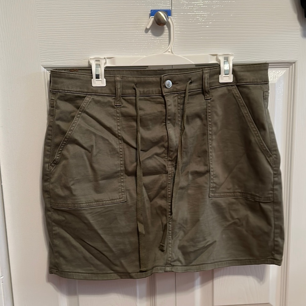 Army Greem American Eagle skirt